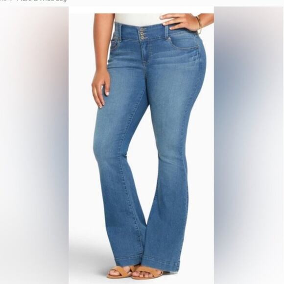 NWT Torrid Jegging Medium Wash Flare Jeans Size 18T - Picture 1 of 12